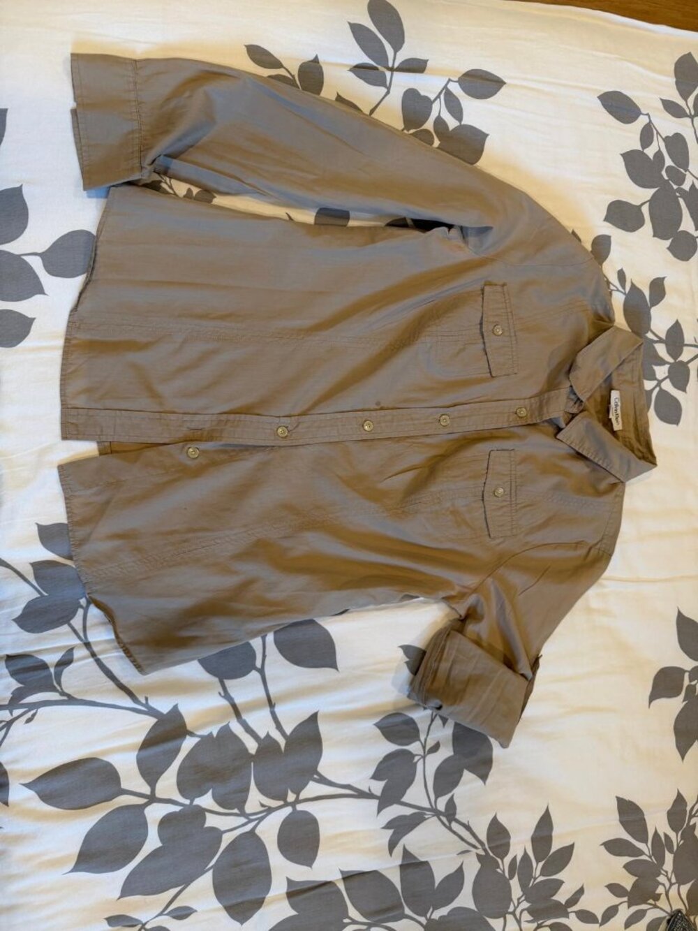 Like New women's Calvin Klein long-sleeved button-down shirt with roll-up sleeve
